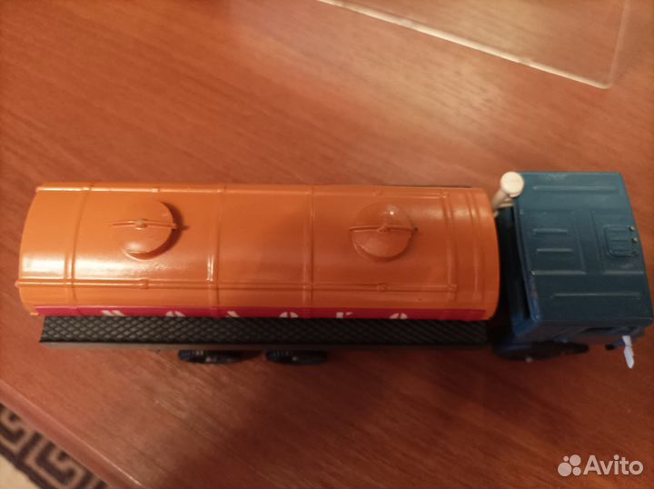 Модель грузовика СССР камаз 53212 молоко