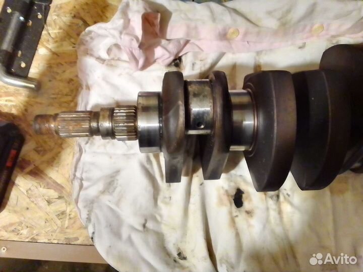 Коленвал volvo 850