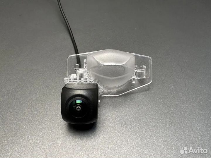 Камера заднего вида Хонда 2005+ AHD 720P