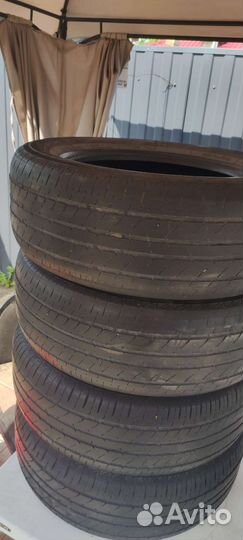 Toyo NanoEnergy 3 215/60 R16