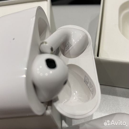 Наушники airpods