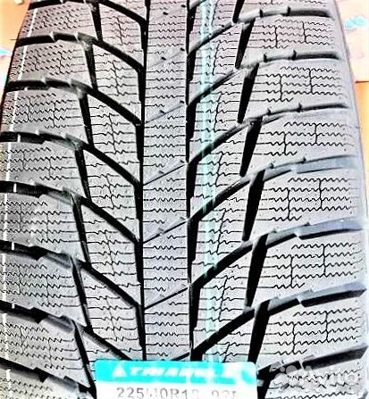 Triangle PL01 215/45 R17