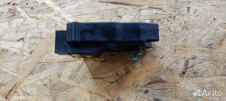 Активатор замка двери задней правой Matiz