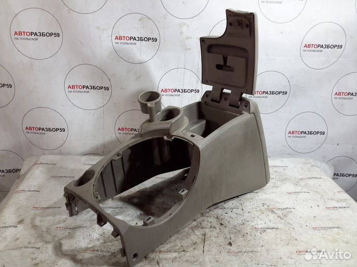 Подлокотник SsangYong Kyron