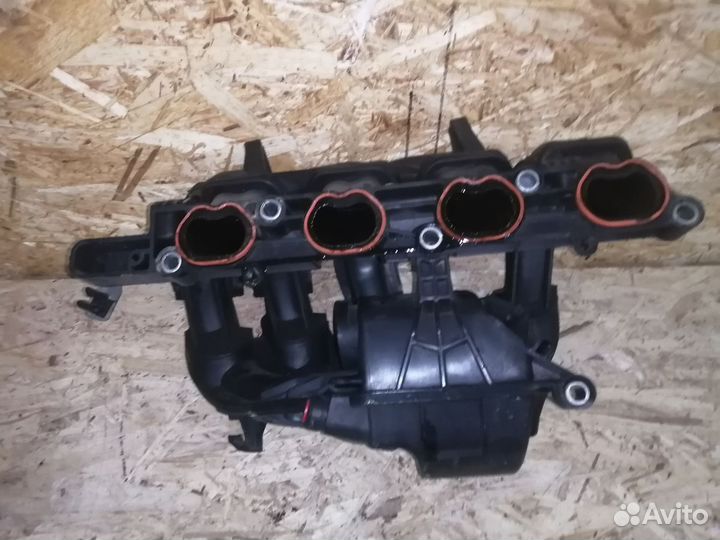 Коллектор впускной Ford Focus 2 1.6 100 лс