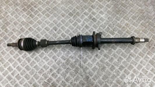 Привод передний правый toyota avensis T27 (83T13N1