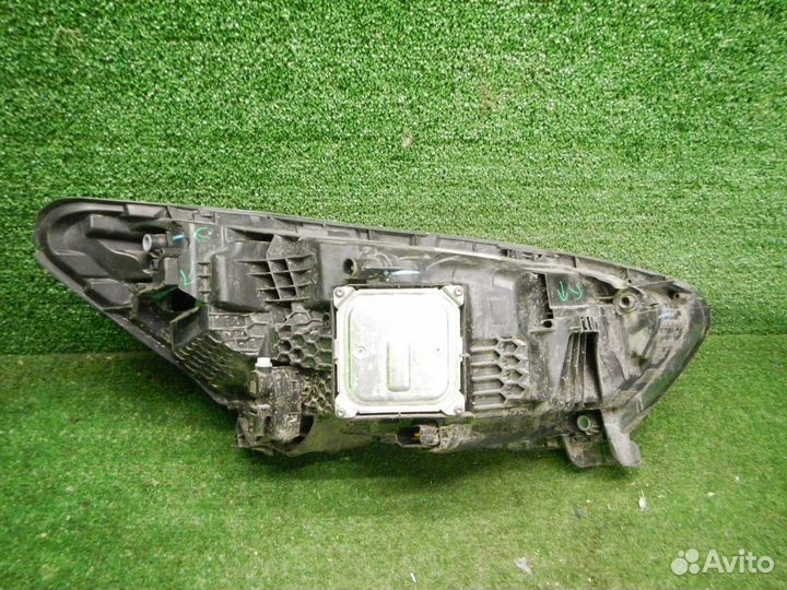 Фара левая Renault Captur/Kaptur