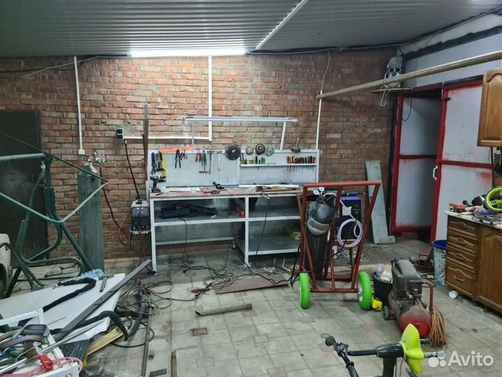 Верстак слесарный