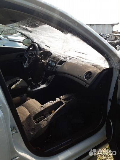 Запчасти Chevrolet Cruze, 2011