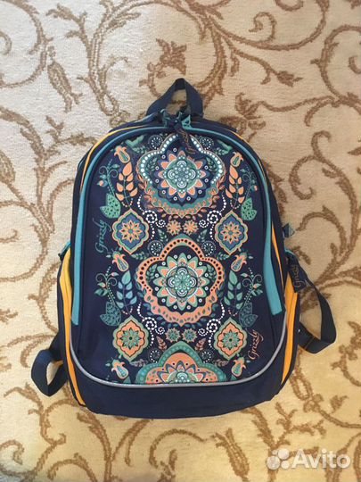 Школьный рюкзак Grizzly