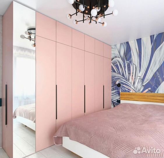 Шкаф в прихожей