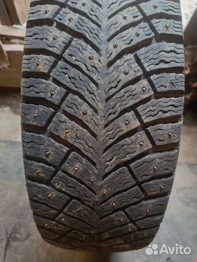 Michelin X-Ice North 4 195/65 R15 95T