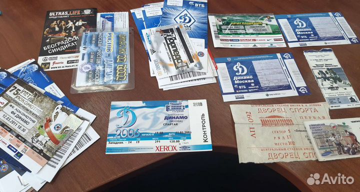 Билеты с футбола и хоккея