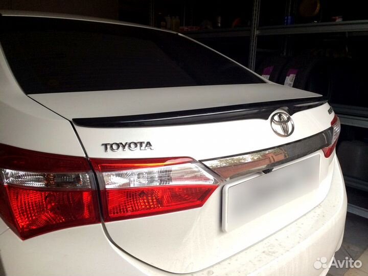 Лип спойлер Тойота Королла 180 2012-2018г (черный)