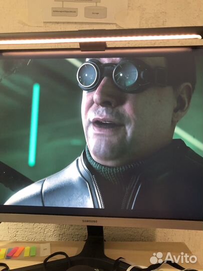 Безрамочный монитор Samsung 28 дюймов 4к