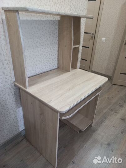Компьютерный стол новый