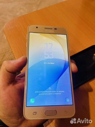 Телефон Samsung j5 prime