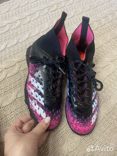 Футбольные бутсы для зала