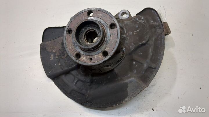 Ступица (кулак, цапфа) левая передняя Volvo XC90