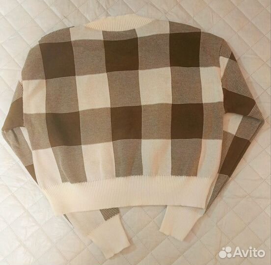 Свитер женский короткий