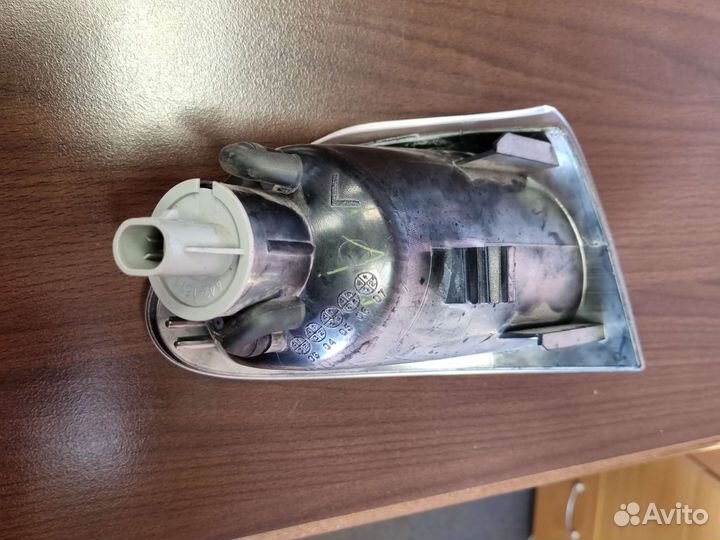 Указатель поворота левый белый для Opel Astra F