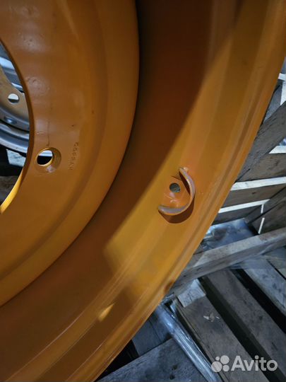 Диск для экскаватора погрузчика JCB 14*28 N