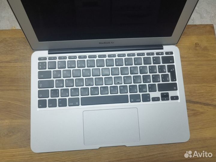 Apple Macbook air 2015 4 гб