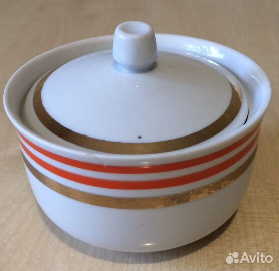 Кувшин керамический с двумя кружками