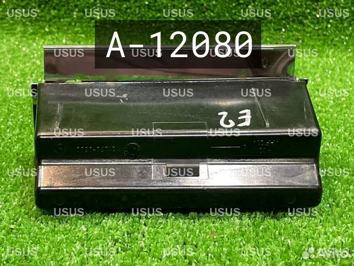 Вставка пепельницы передняя D3 Д3 A8 А8 4E 4Е audi
