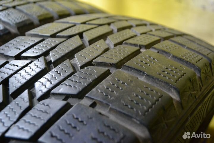 Goodyear Ice Navi 6 205/60 R16