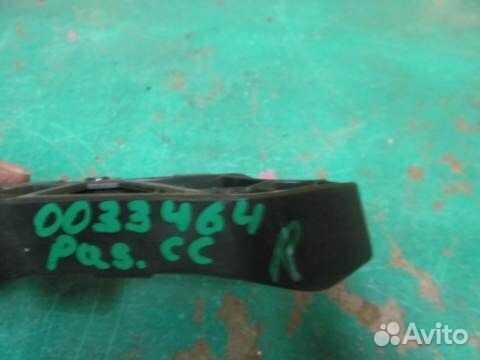 Кронштейн переднего правого крыла Volkswagen