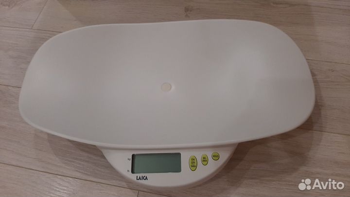 Весы для новорожденных laica