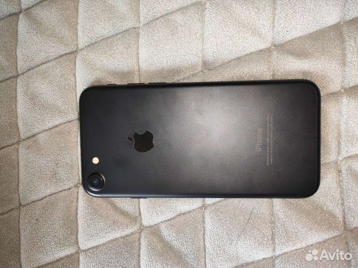 iPhone 7 128 идеал