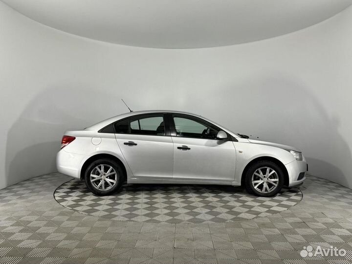 Chevrolet Cruze 1.6 AT, 2011, 221 937 км