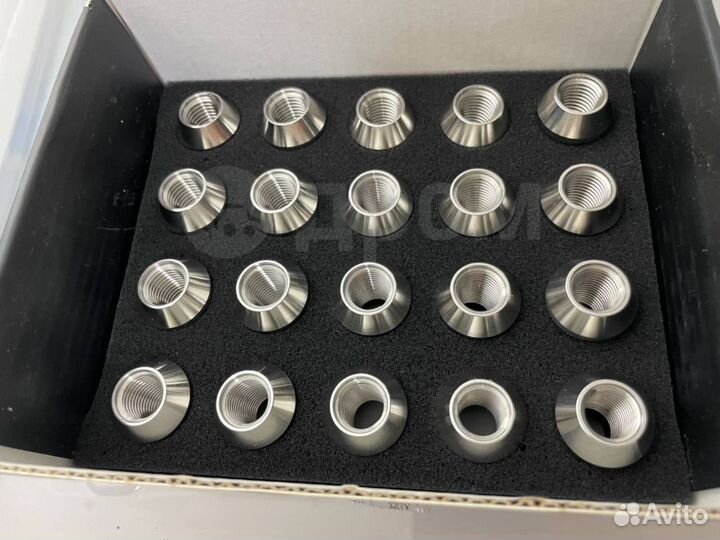 Титановые колесные гайки М12х1,5 (20 шт)