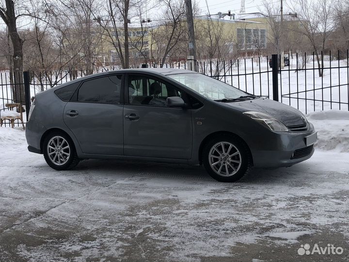 Toyota Prius 1.5 CVT, 2004, 300 000 км