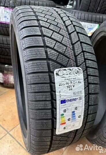 Continental ContiWinterContact TS 830 P 255/40 R20 и 285/35 R20 104V