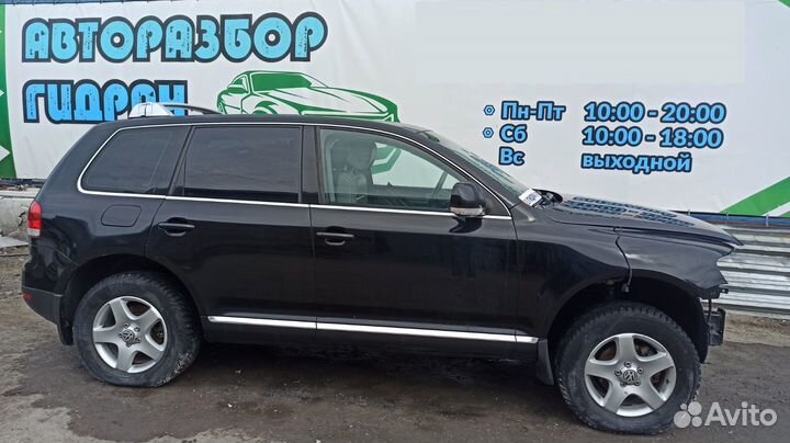 Моторчик заслонки отопителя Volkswagen Touareg 52411483R03