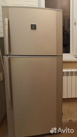 Холодильник Sharp