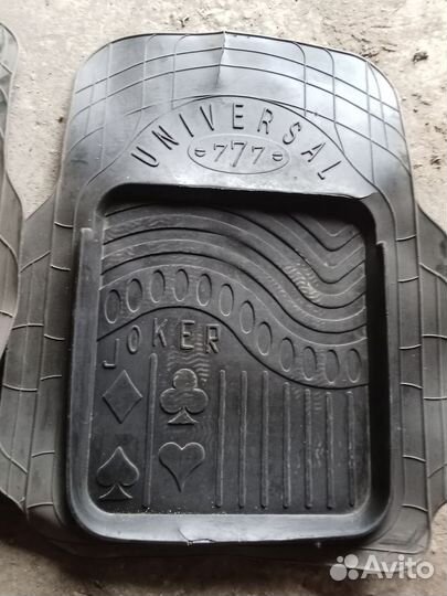 Автомобильные универсальные коврики