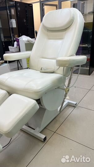 Педикюрное кресло с электроприводом