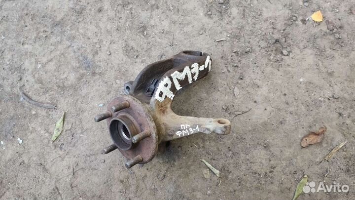 Поворотный кулак левый Ford Mondeo 3