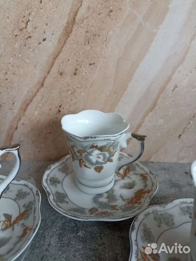 Кофейные чашки с блюдцами, Япония