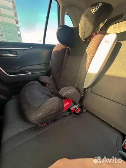 Автомобильное кресло britax romer