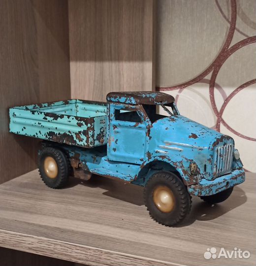 Железный грузовик СССР