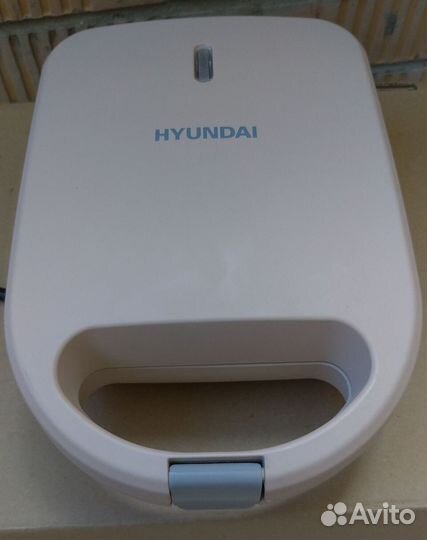 Сэндвичница Hyundai hysm-1101