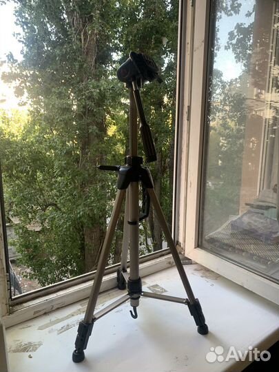 Штатив для фотоаппарата