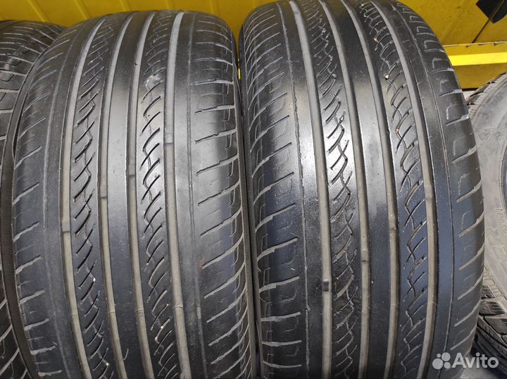 GT Radial Champiro 228 215/55 R17