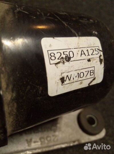 Трапеция дворников Mitsubishi L 200 2011