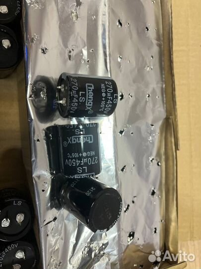 Конденсатор 270UF 450V 105C 30Х35